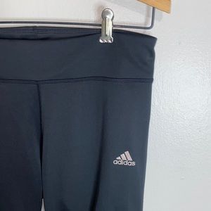 🪩Dark grey Adidas leggings!